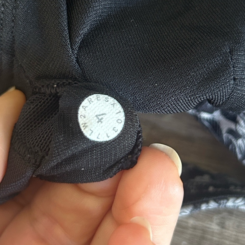 Lululemon Raise The Barre Bra 4 - Picture 8 of 8